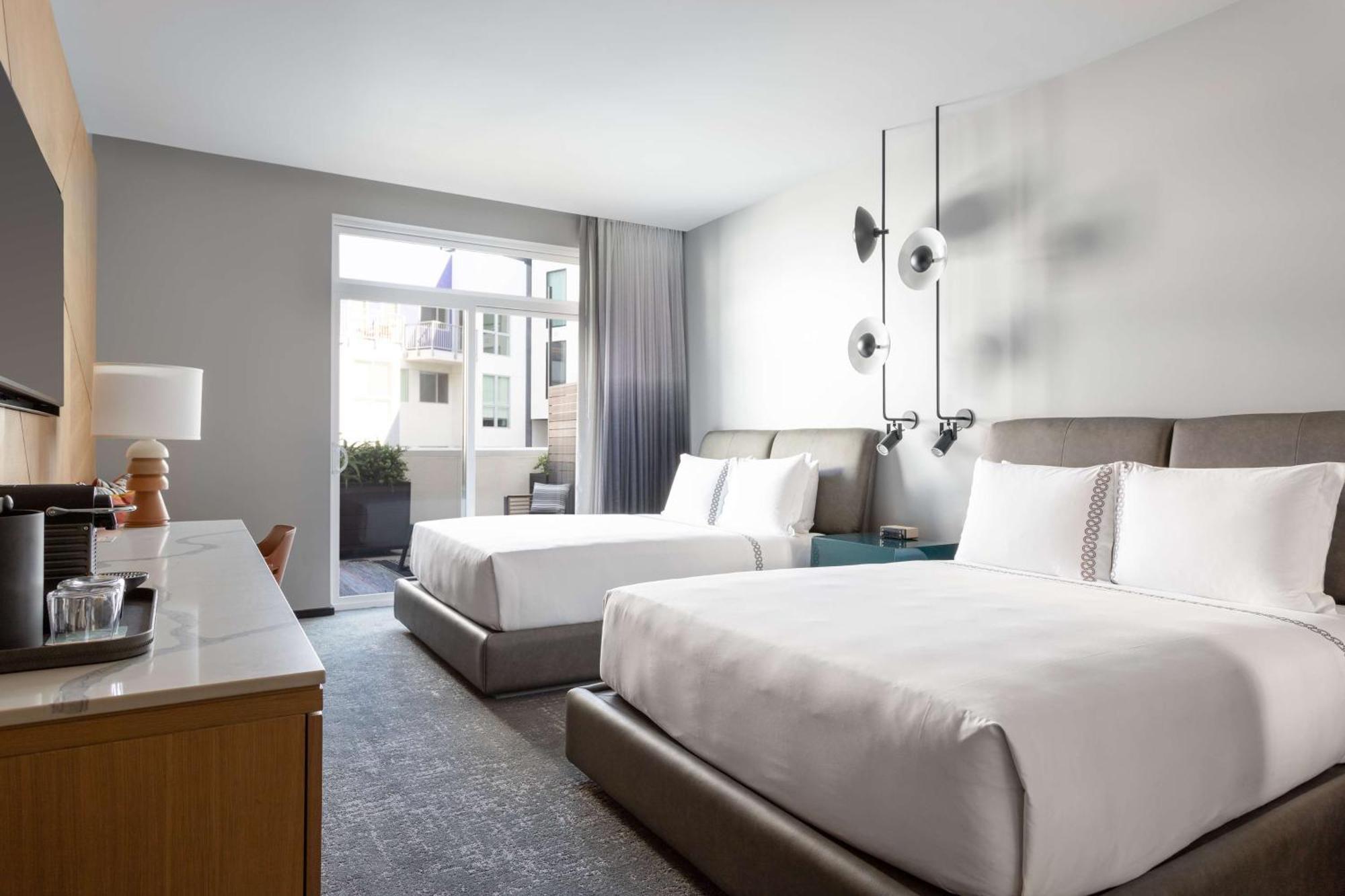 Hotel The Shay, A Destination By Hyatt 4*