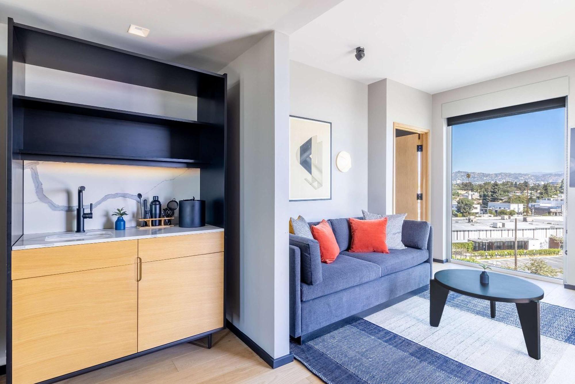 Hotel The Shay, A Destination By Hyatt